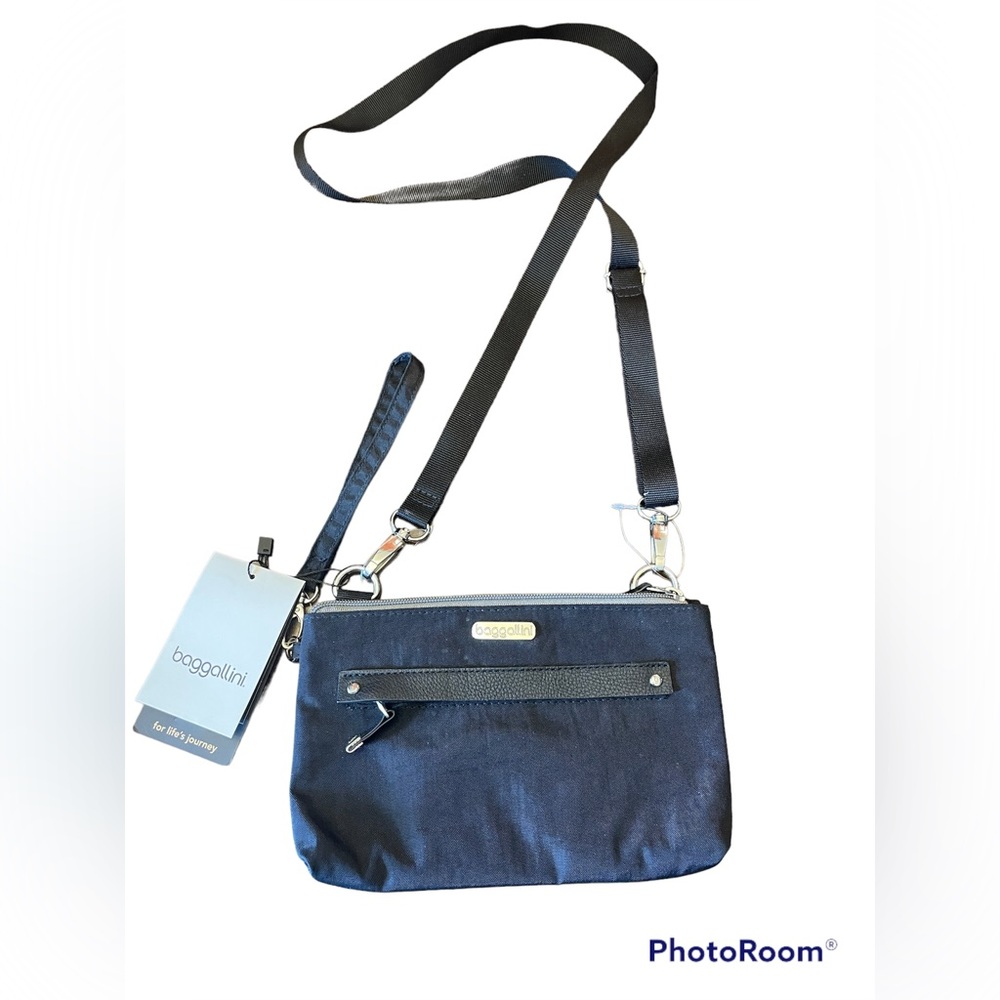 NWT Black Baggallini Crossbody Bag
